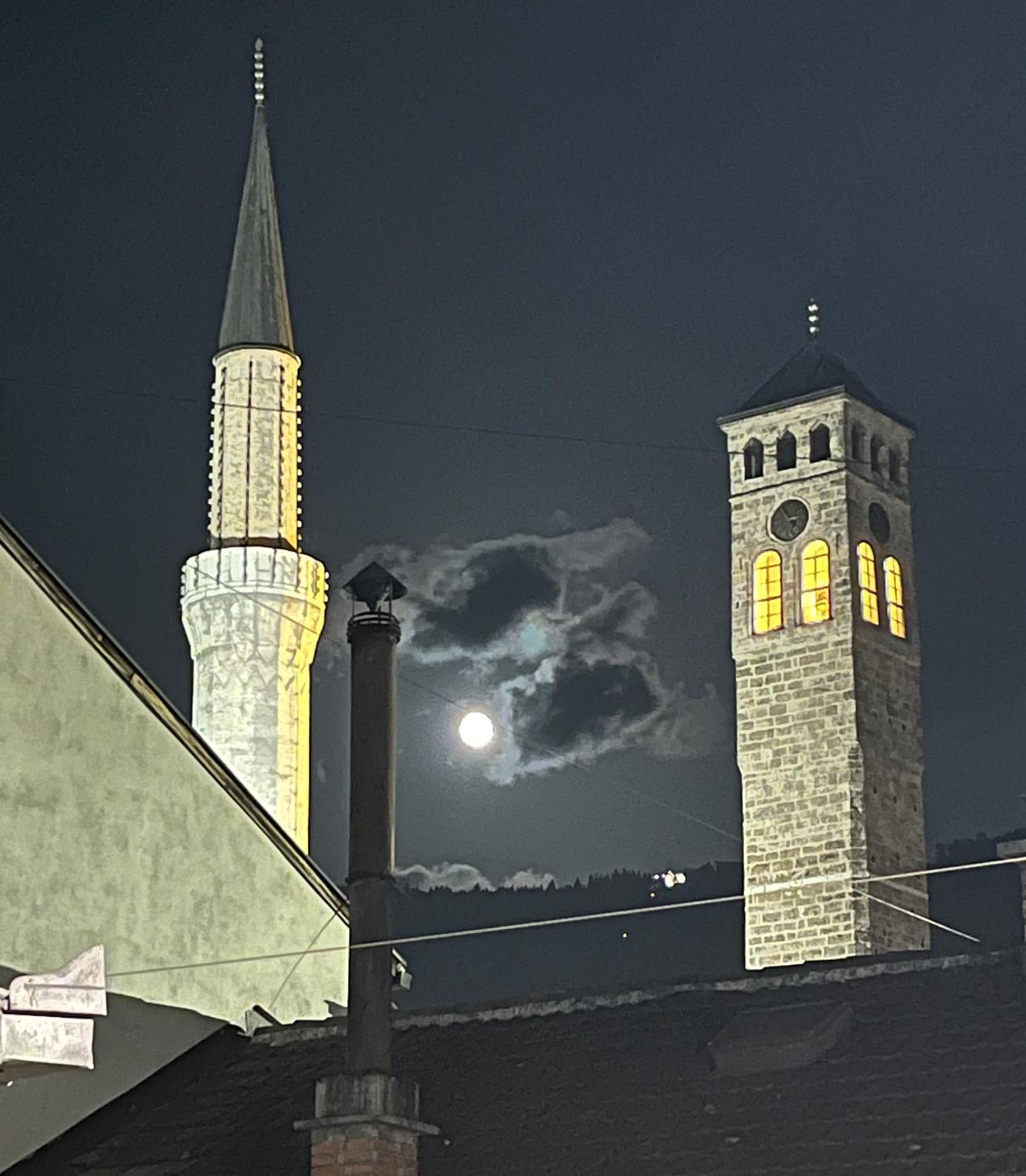 Sarajevo Luxury Apartment - 50 M From Old Sarajevo Clock Tower Екстер'єр фото